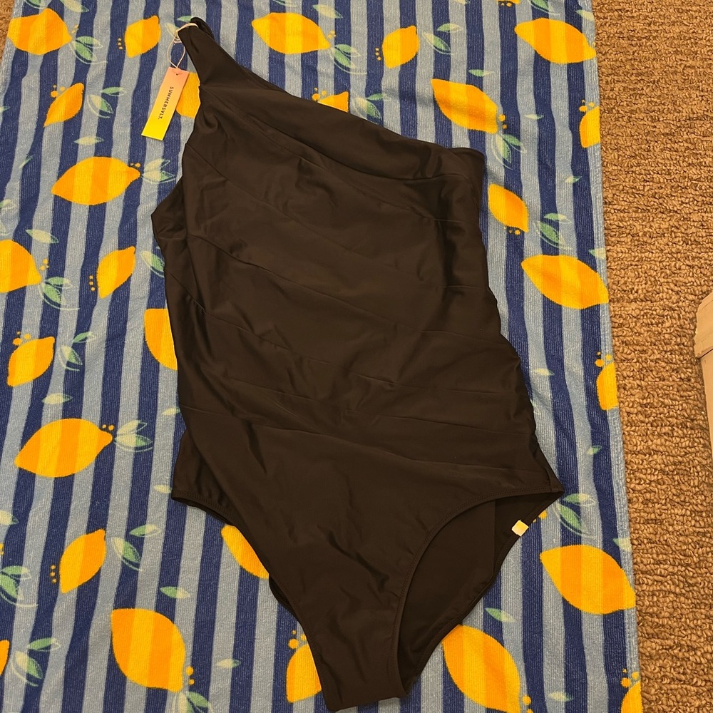 Summersalt one piece bathing suit